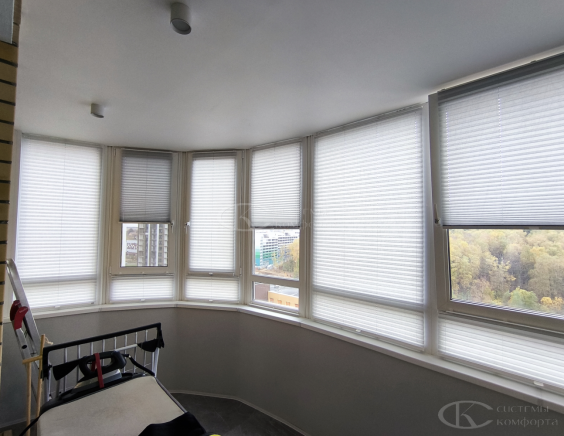 Жалюзи на балкон